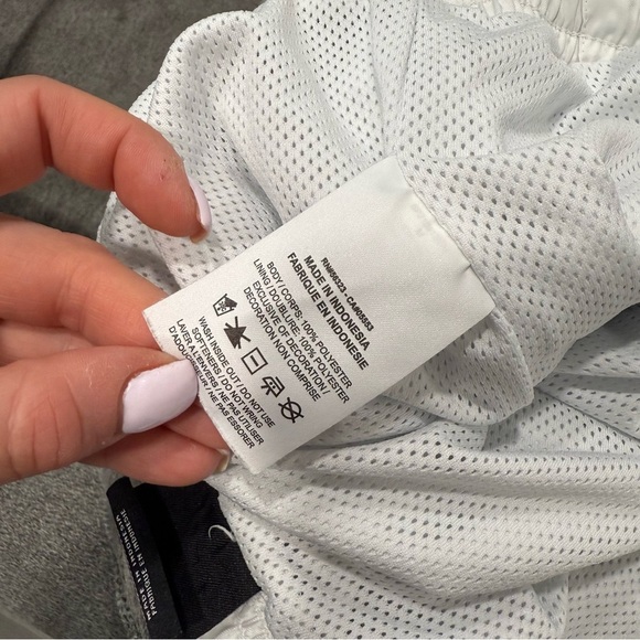 Nike Men’s White Sportswear Festival Flow Shorts M - Picture 4 of 6